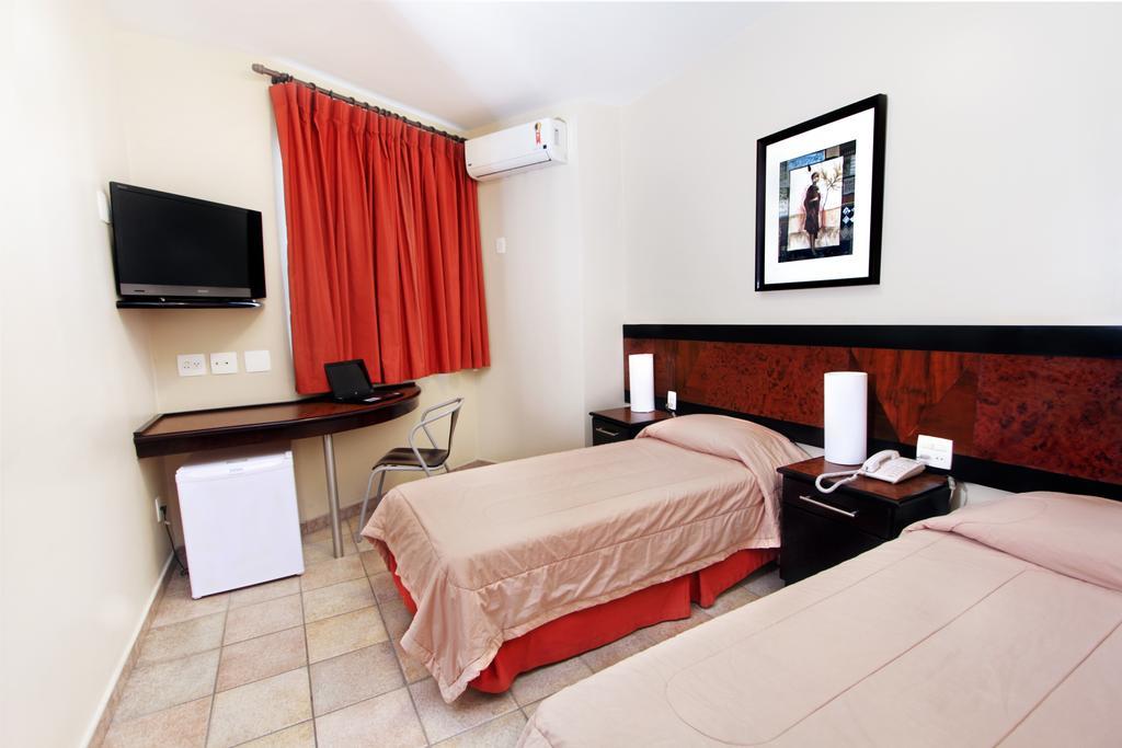Hotel Dom Henrique Timóteo 外观 照片