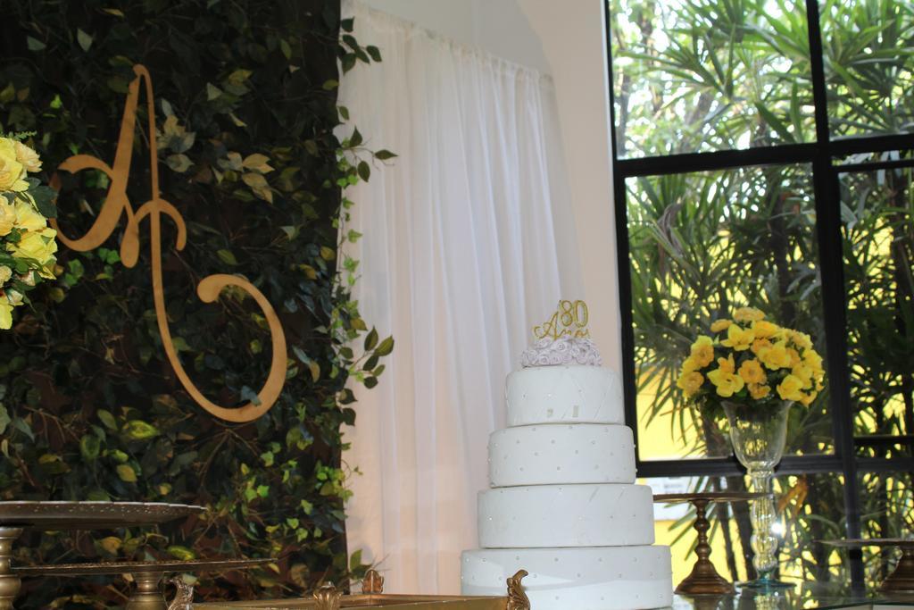 Hotel Dom Henrique Timóteo 外观 照片