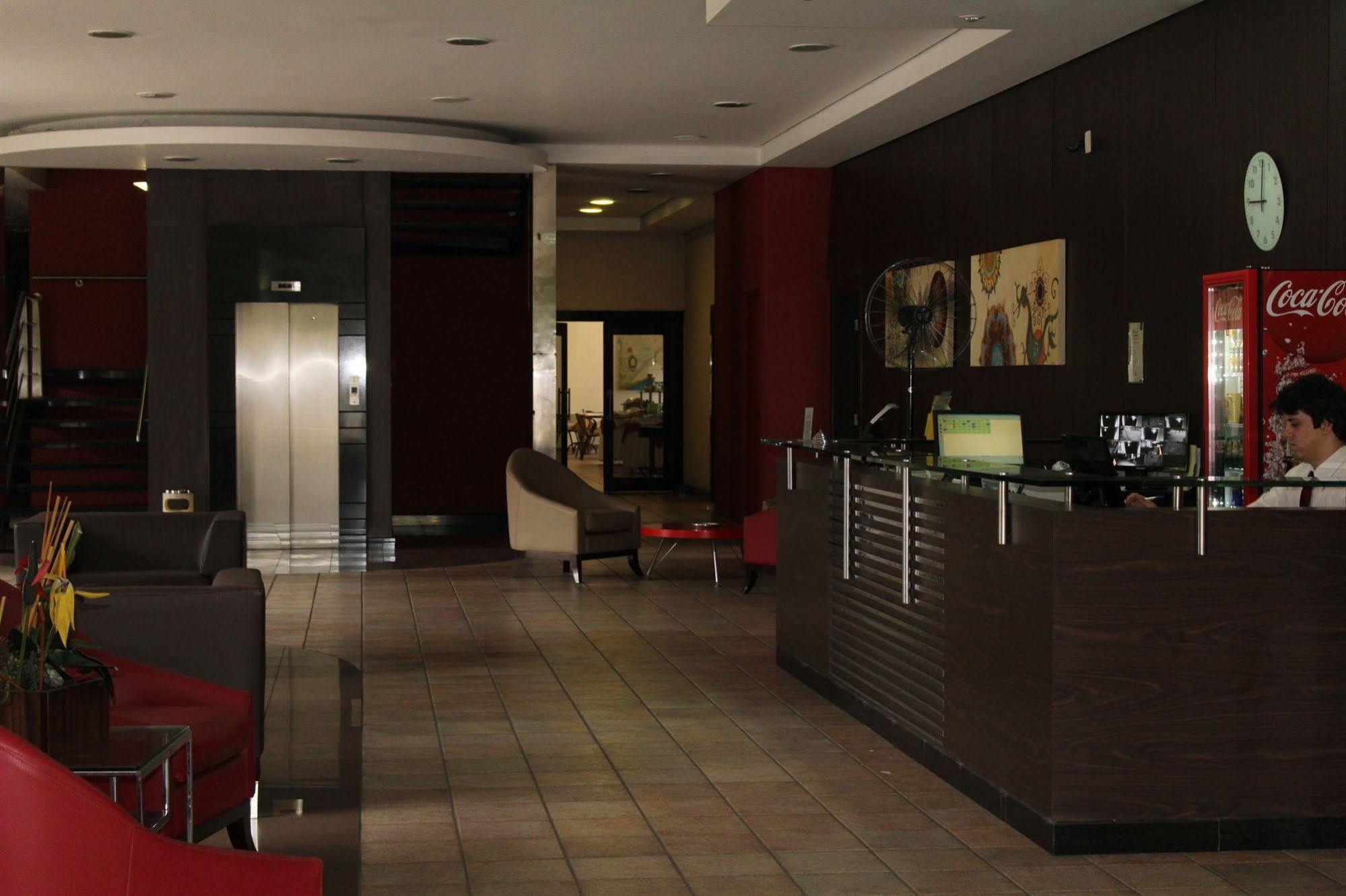 Hotel Dom Henrique Timóteo 外观 照片
